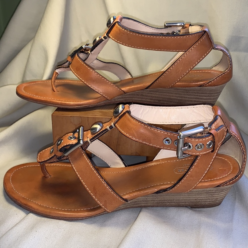 Coach slight wedge leather thong sandals EUC - Picture 7 of 16